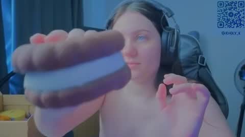 Snapshot of holy_kveta chatting on 07.05.26 Kviki online show from 07.05.26