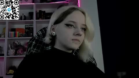 Snapshot of holy_mistresss chatting on 04.25.26 holy_mistresss online show from 04.25.26