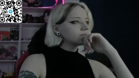 Snapshot of holy_mistresss chatting on 05.12.26 holy_mistresss online show from 05.12.26
