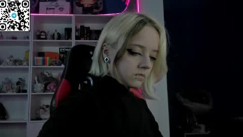 Snapshot of holy_mistresss chatting on 05.19.26 holy_mistresss online show from 05.19.26