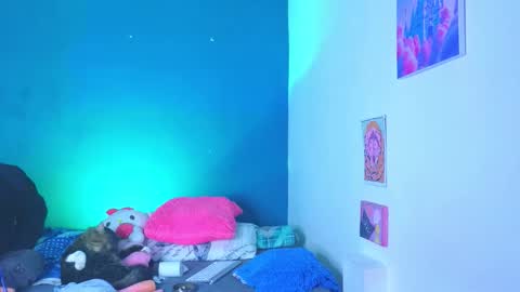      online show from 10.01.25