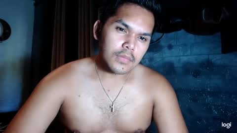 Snapshot of holydiorx chatting on 03.10.25 holydiorx online show from 03.10.25