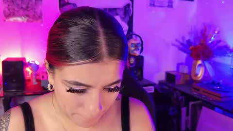   online show from 05.15.26