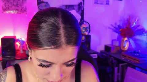   online show from 05.15.26