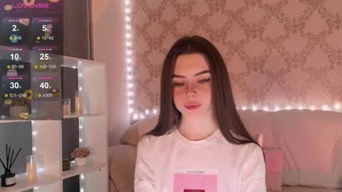 Mia online show from 11.19.25