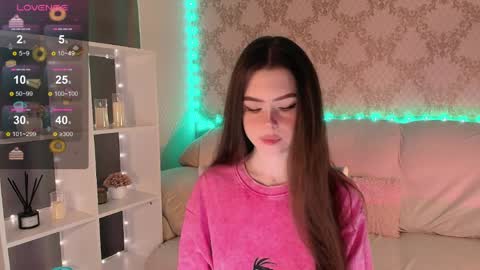 Mia online show from 04.12.26