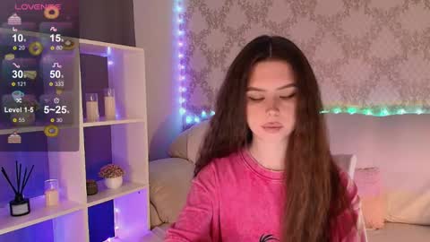 Snapshot of holymiax chatting on 05.18.26 Mia online show from 05.18.26
