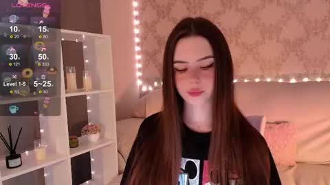 Snapshot of holymiax chatting on 06.19.26 Mia online show from 06.19.26