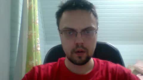 Snapshot of honesttojoy chatting on 01.06.25 Henry online show from 01.06.25