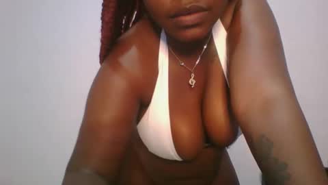 honey_beb online show from 10.05.25