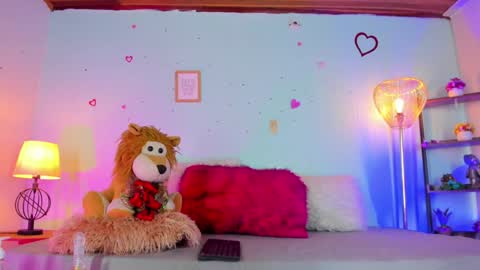 Snapshot of honey_fox01 chatting on 12.29.24 HONEY online show from 12.29.24