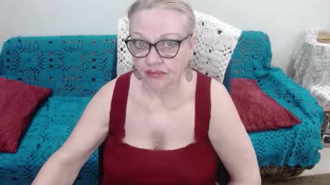 Snapshot of honey_lady_ chatting on 04.26.26 Honey Lady online show from 04.26.26