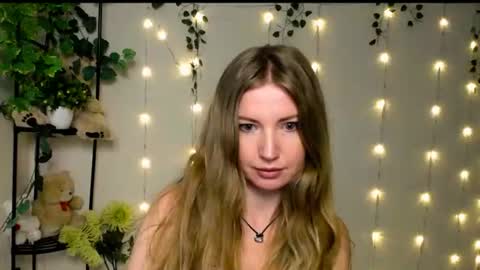 Snapshot of honey_lilly_ chatting on 07.13.26 Lily online show from 07.13.26