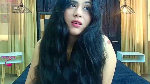 Honey Love online show from 09.16.25