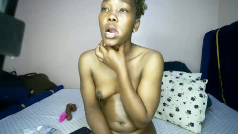 Snapshot of honey_nubia0 chatting on 06.30.26 honey_nubia0 online show from 06.30.26
