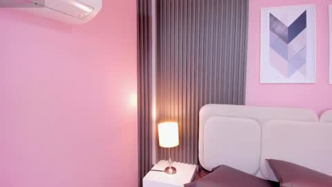 honey_sofii_ online show from 10.15.25