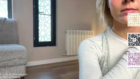 Jenyanew vid how I squirt in forest in bio online show from 07.18.26