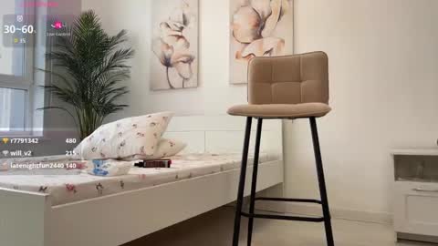 Mia online show from 04.11.26