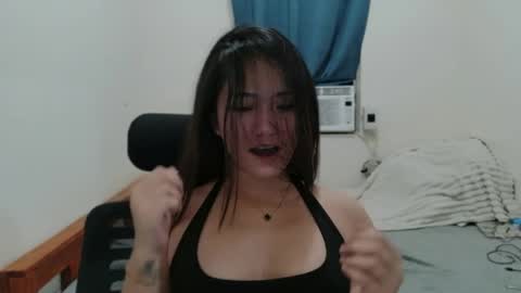 Snapshot of honeyafterdark_ chatting on 05.27.26 HoneyAfterDark online show from 05.27.26