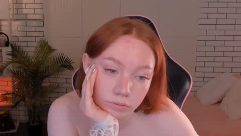 honeyautumn online show from 12.20.24