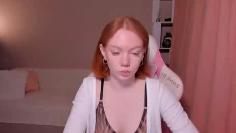 honeyautumn online show from 02.24.25