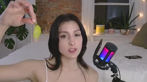 Snapshot of honeybbxx chatting on 03.06.25 honeybbxx online show from 03.06.25