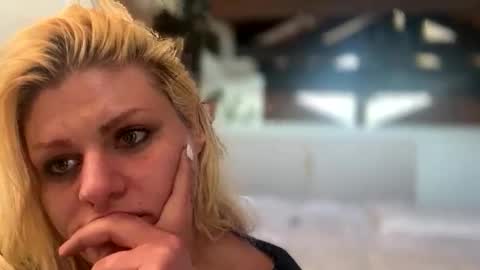 honeybuhnny online show from 02.25.26