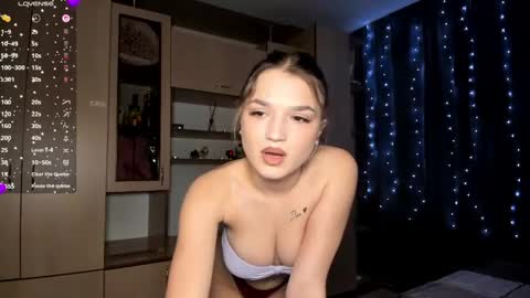 HoneyBunny  online show from 04.26.26