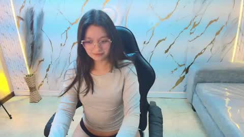 honeydoll_tf online show from 05.05.26