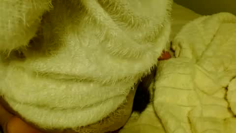 Snapshot of honeygoldenbaddie24 chatting on 02.22.25 honeygoldenbaddie24 online show from 02.22.25