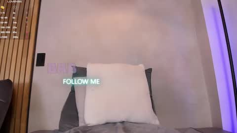 Sofia independent model online show from 02.22.25