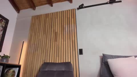 Sofia independent model online show from 02.25.25