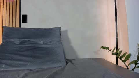 Sofia independent model online show from 01.09.26