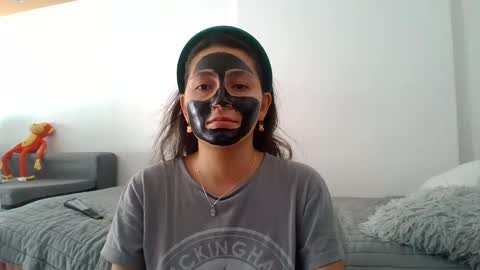 Snapshot of honeymoon1212 chatting on 02.07.25 Mila K online show from 02.07.25