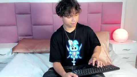 honeymoon_sariel online show from 05.11.26