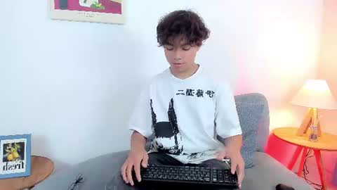 Snapshot of honeymoon_sariel chatting on 06.11.26 honeymoon_sariel online show from 06.11.26