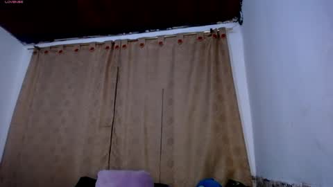 Victoria online show from 04.11.26