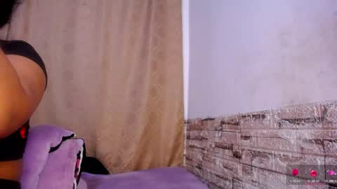 Snapshot of honeypussy3021 chatting on 07.14.26 Victoria online show from 07.14.26