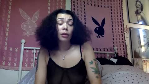 Snapshot of honeyruby chatting on 02.04.26 Ruby Sparks online show from 02.04.26