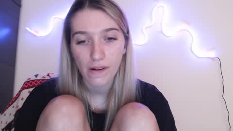 honeyveil online show from 03.14.26