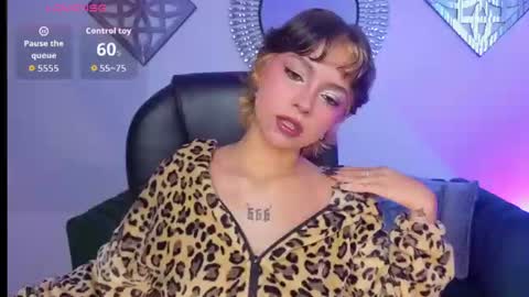 honeyy_taylor online show from 07.14.26