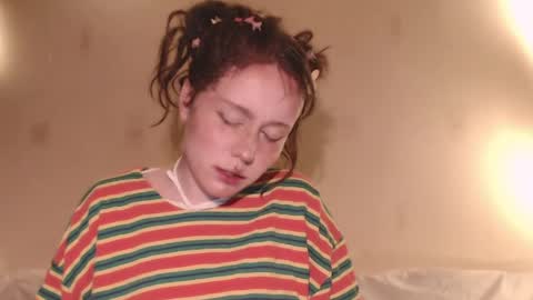 Snapshot of horndemonroxy chatting on 05.22.26 Roxy online show from 05.22.26