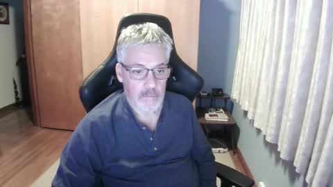 horndoggy online show from 12.17.25