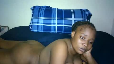 Snapshot of hornny4amani chatting on 03.11.25 AMANI online show from 03.11.25