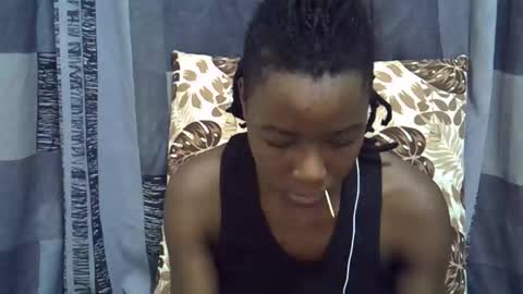 Snapshot of horny_baddie18 chatting on 03.19.26 Leila online show from 03.19.26