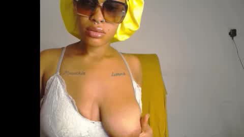 horny_ebonygirl_ online show from 02.11.26