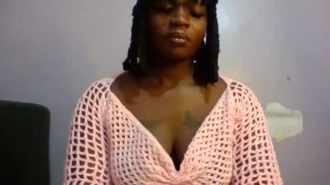 Snapshot of horny_hearts chatting on 04.28.26 phanice online show from 04.28.26