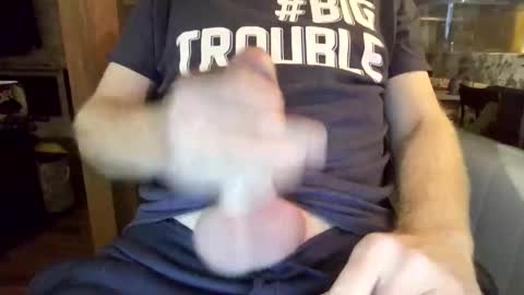 Snapshot of horny_hubby0077 chatting on 11.15.25 Horny Hubby online show from 11.15.25