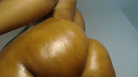 Snapshot of horny_iris chatting on 05.27.26 Iris online show from 05.27.26