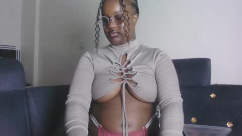 Snapshot of horny_sexxy_babe chatting on 05.07.26 Lucy online show from 05.07.26
